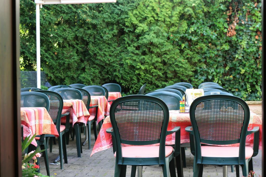 Gasthaus Zur Sonne Aesch (Basel-Landschaft) Exterior foto